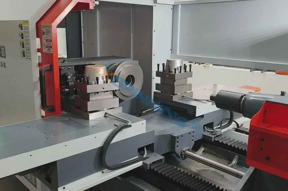 Triaxial CNC Spinning Machines
